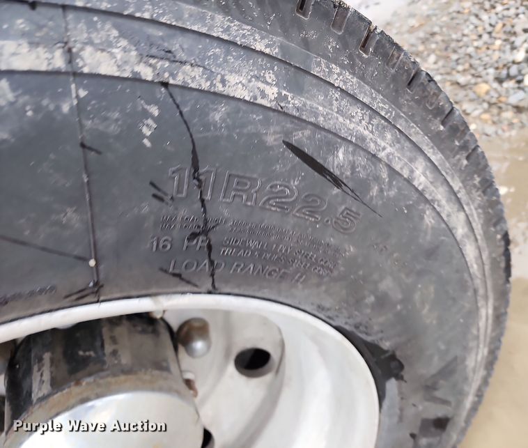 image for item DR7787 1990 Freightliner FLD120  dump truck