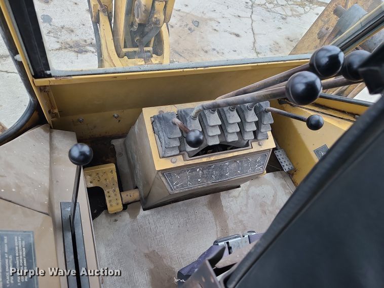 image for item DR7790 1990 Caterpillar 426 Series II  backhoe