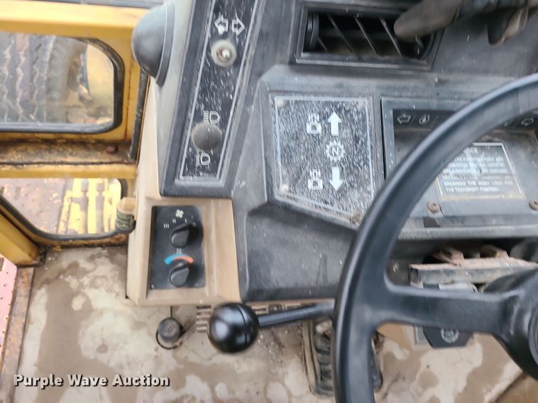 image for item DR7790 1990 Caterpillar 426 Series II  backhoe