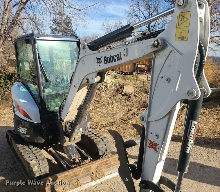 image for item DR7818 2020 Bobcat E26  mini excavator