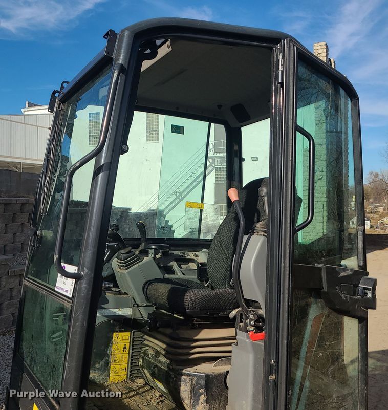 image for item DR7818 2020 Bobcat E26  mini excavator