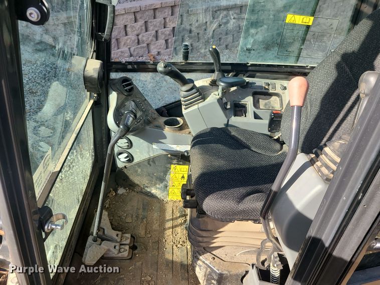 image for item DR7818 2020 Bobcat E26  mini excavator