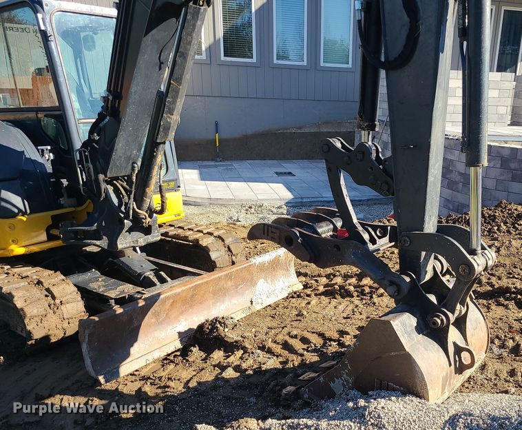 image for item DR7838 2016 John Deere 60G  mini excavator