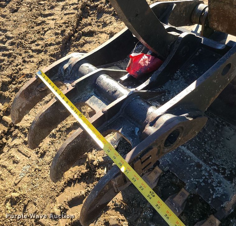 image for item DR7838 2016 John Deere 60G  mini excavator