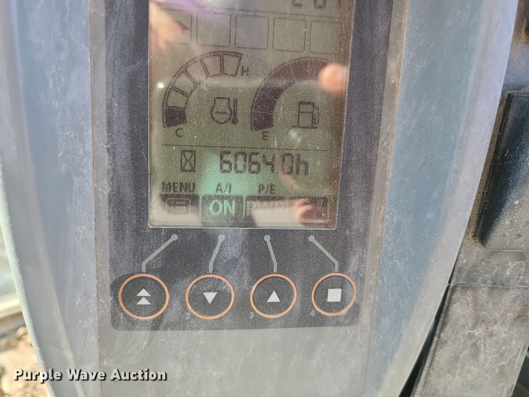 image for item DR7838 2016 John Deere 60G  mini excavator