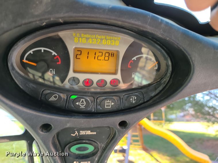 image for item DR7839 2019 Bobcat T650  tracked skid steer loader