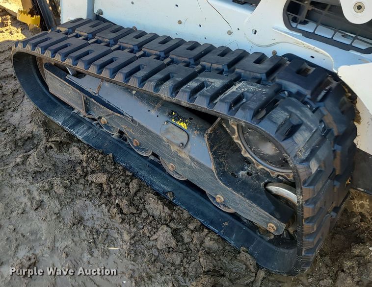 image for item DR7839 2019 Bobcat T650  tracked skid steer loader