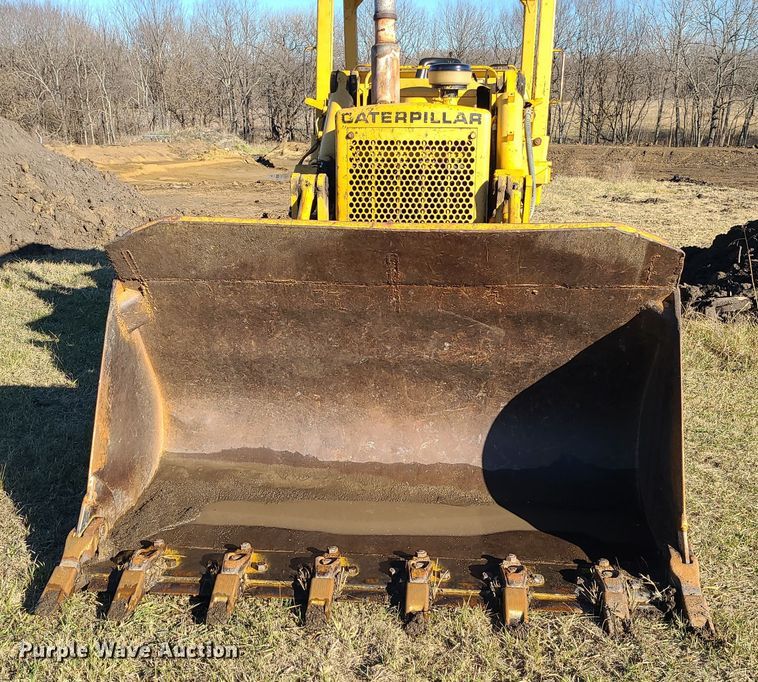 image for item DR7841 1976 Caterpillar 955L  track loader