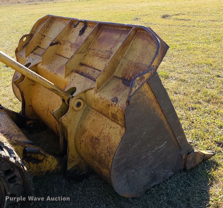 image for item DR7841 1976 Caterpillar 955L  track loader