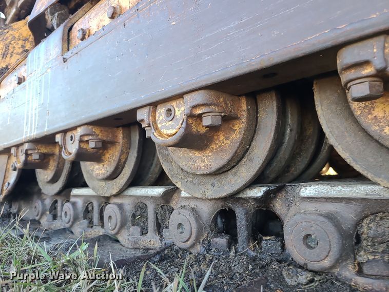 image for item DR7841 1976 Caterpillar 955L  track loader