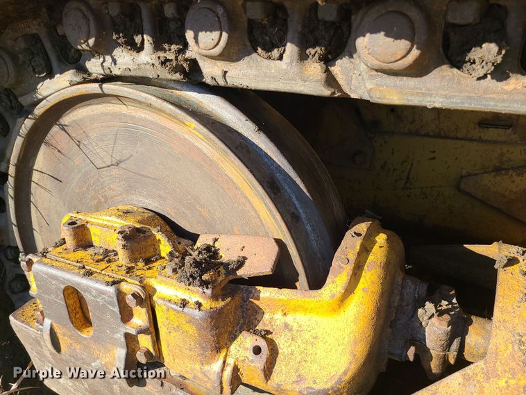 image for item DR7841 1976 Caterpillar 955L  track loader