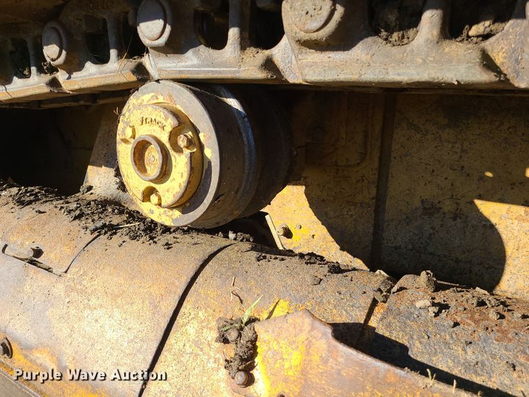 image for item DR7841 1976 Caterpillar 955L  track loader
