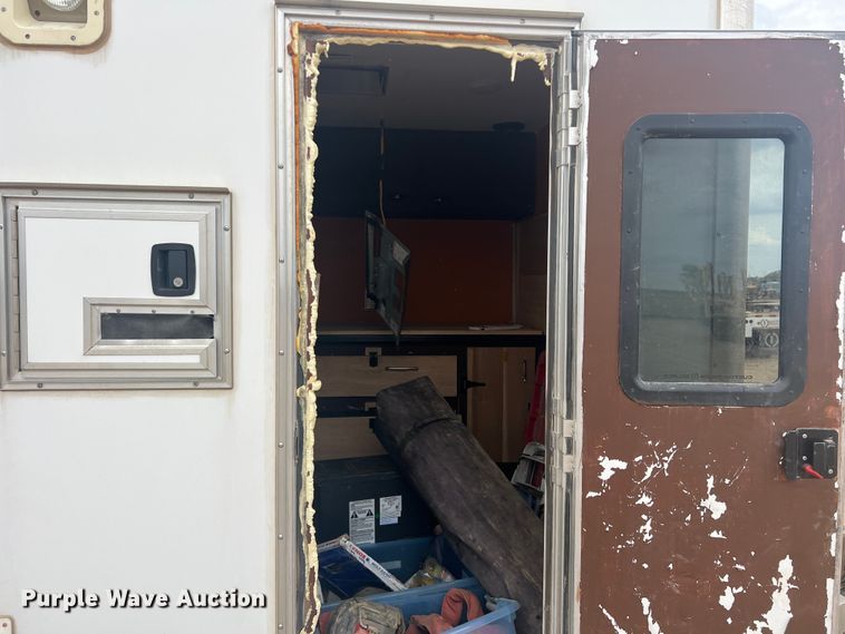 image for item DS2410 2016 InTech FOST7X12TA2  fiber optic splicing trailer