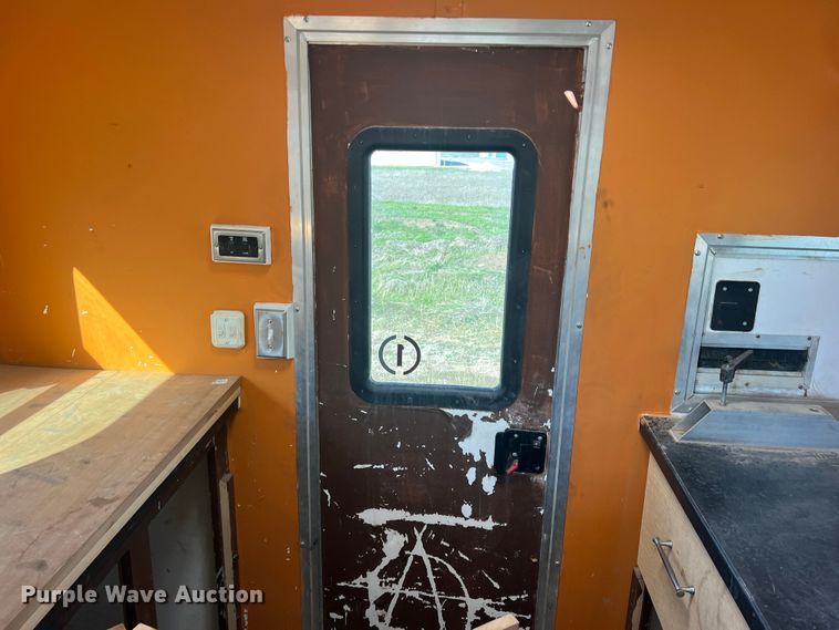 image for item DS2410 2016 InTech FOST7X12TA2  fiber optic splicing trailer