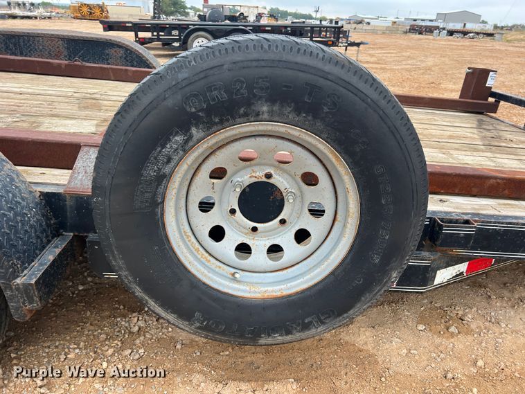 image for item DS2412 2014 PJ C5182  utility trailer