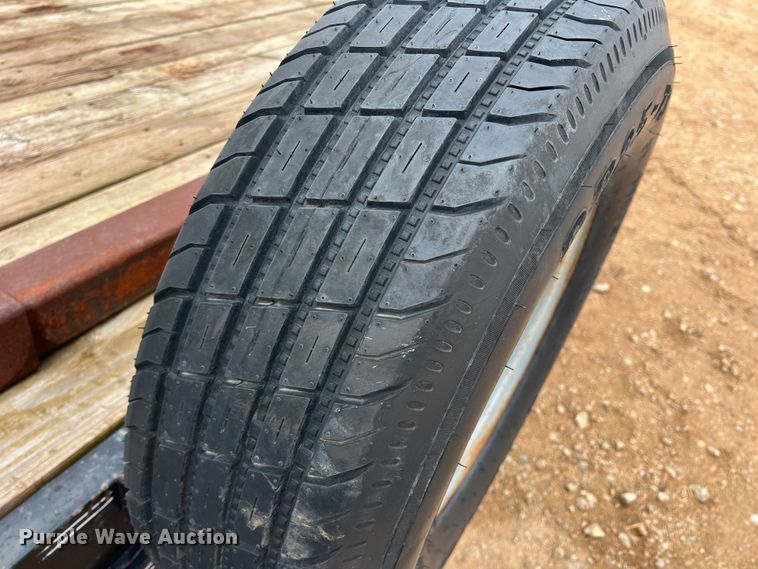 image for item DS2412 2014 PJ C5182  utility trailer