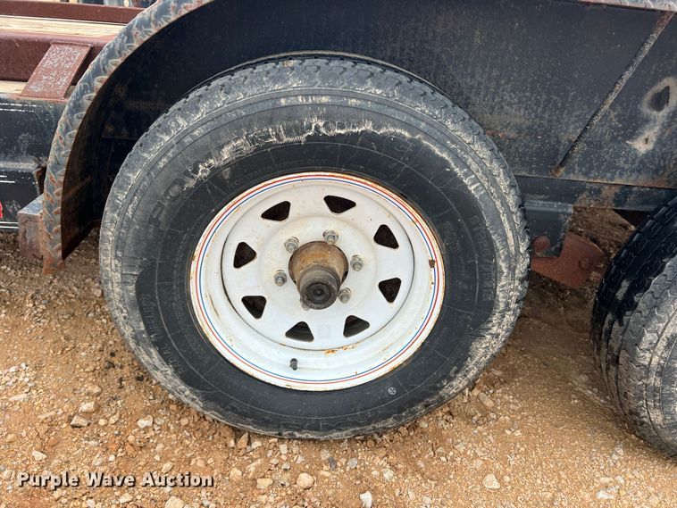 image for item DS2412 2014 PJ C5182  utility trailer