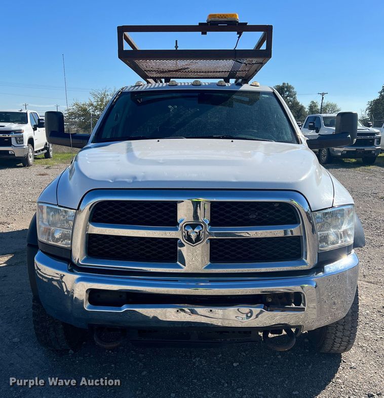 image for item DS2461 2017 Dodge Ram 5500HD  Crew Cab flatbed truck