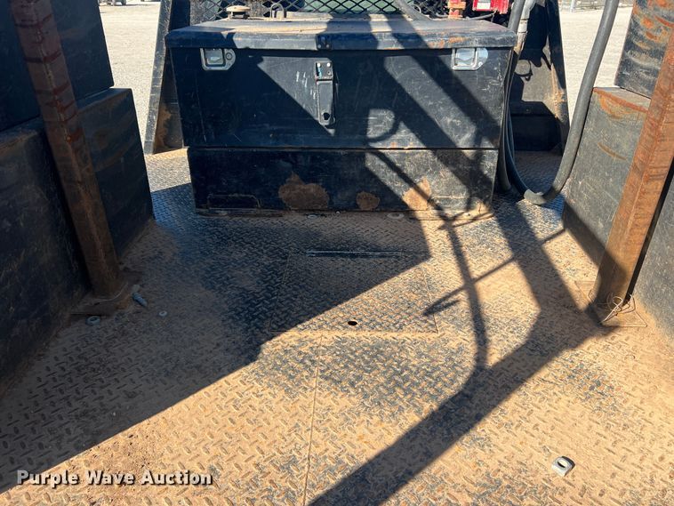 image for item DS2461 2017 Dodge Ram 5500HD  Crew Cab flatbed truck