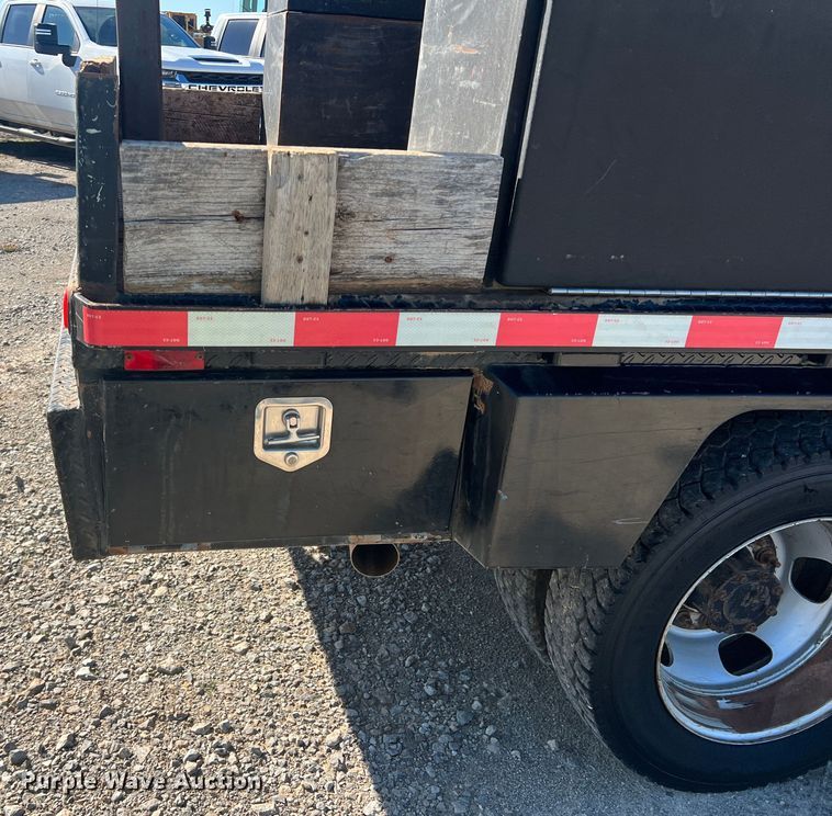 image for item DS2461 2017 Dodge Ram 5500HD  Crew Cab flatbed truck