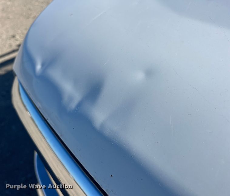 image for item DS2461 2017 Dodge Ram 5500HD  Crew Cab flatbed truck