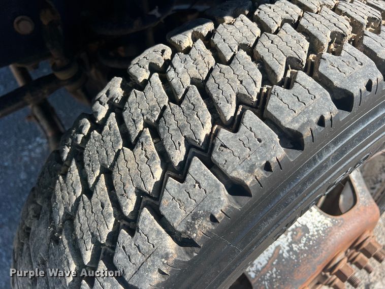 image for item DS2461 2017 Dodge Ram 5500HD  Crew Cab flatbed truck