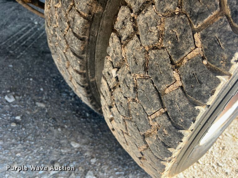 image for item DS2461 2017 Dodge Ram 5500HD  Crew Cab flatbed truck