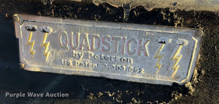 image for item DS2465 2014 International 4300  grapple crane truck