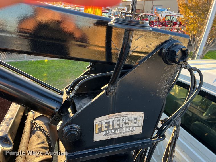 image for item DS2465 2014 International 4300  grapple crane truck