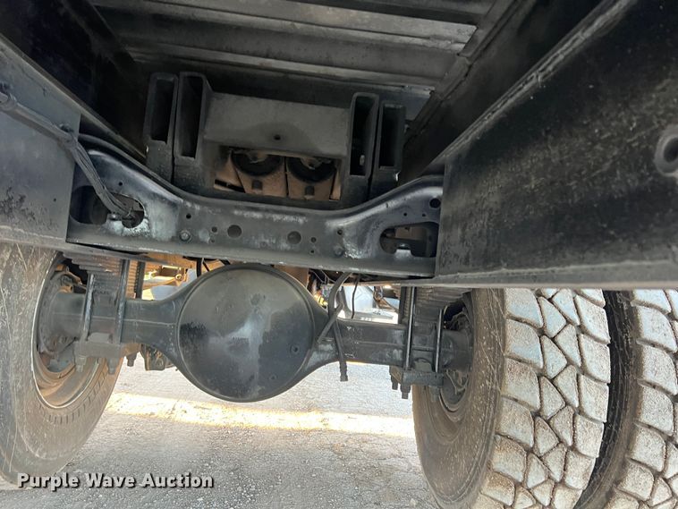 image for item DS2465 2014 International 4300  grapple crane truck