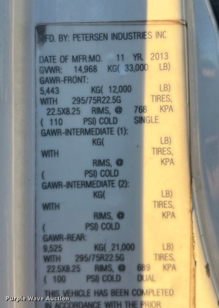 image for item DS2465 2014 International 4300  grapple crane truck