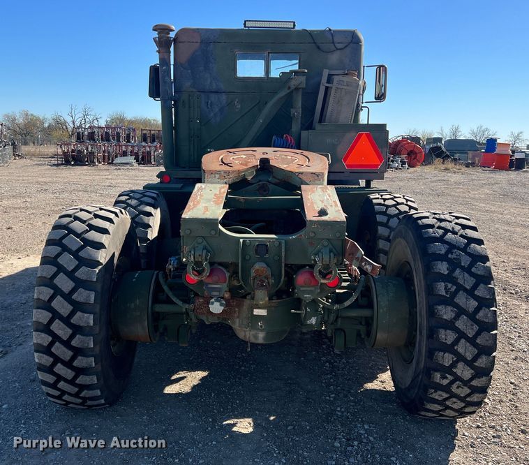 image for item DS2468 1991 BMY M931A2  semi truck