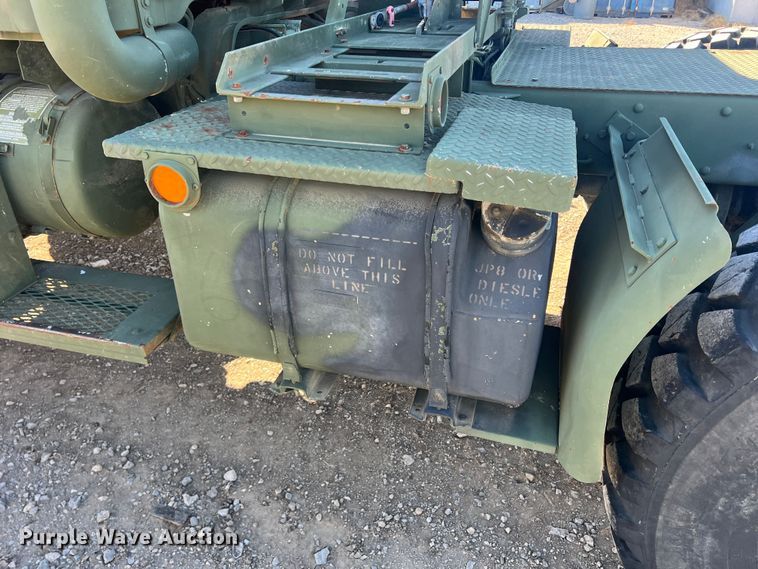 image for item DS2468 1991 BMY M931A2  semi truck