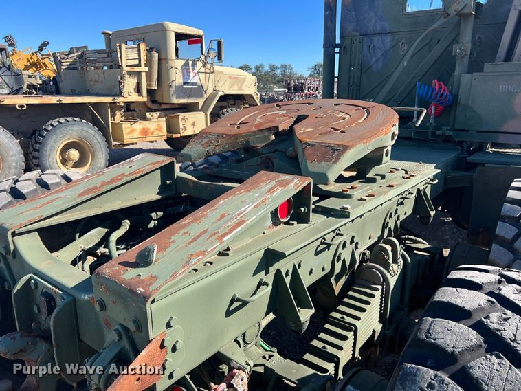 image for item DS2468 1991 BMY M931A2  semi truck