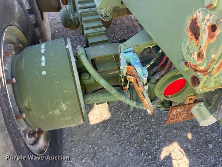 image for item DS2468 1991 BMY M931A2  semi truck