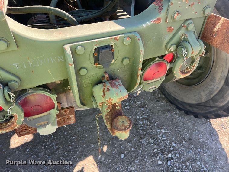 image for item DS2468 1991 BMY M931A2  semi truck