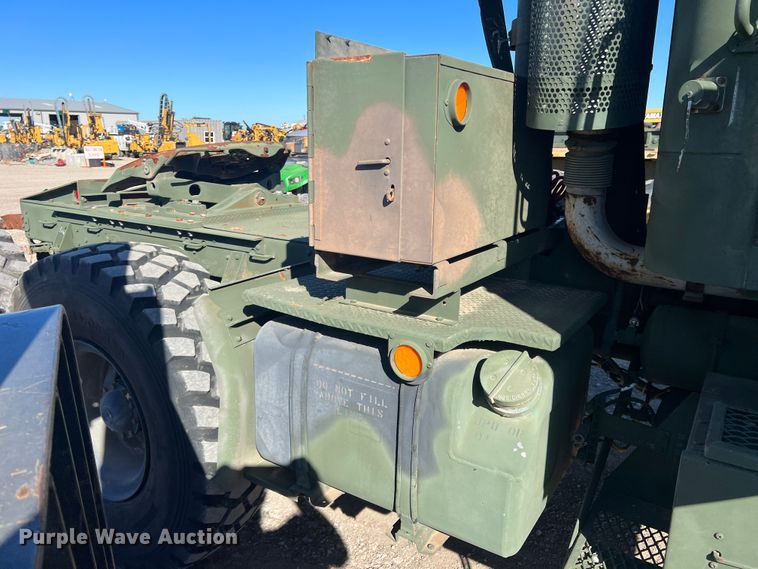 image for item DS2468 1991 BMY M931A2  semi truck