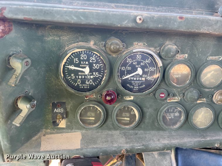 image for item DS2468 1991 BMY M931A2  semi truck