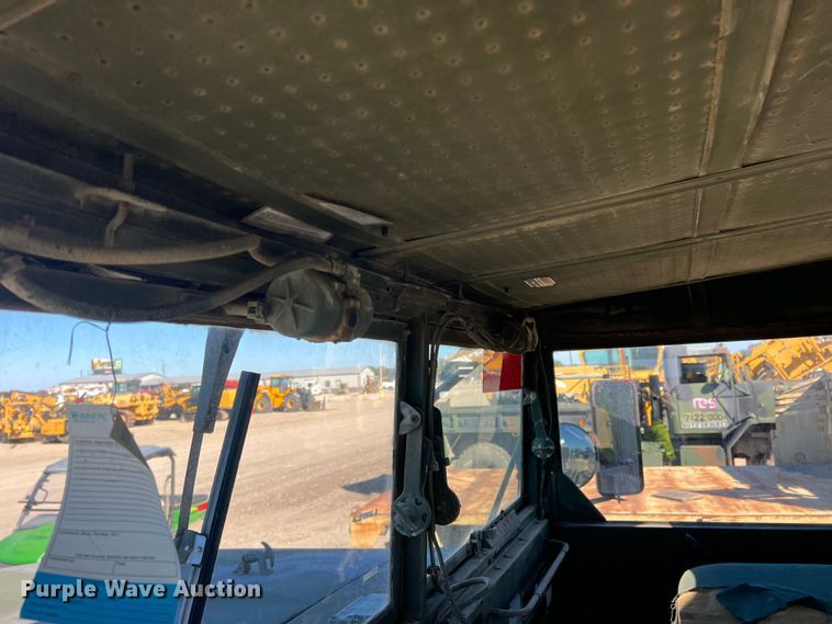 image for item DS2468 1991 BMY M931A2  semi truck