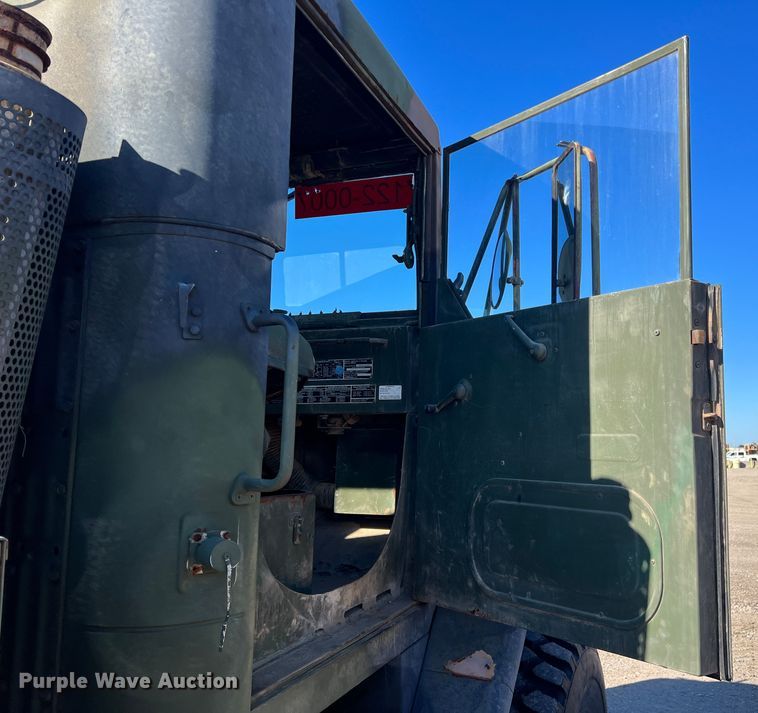 image for item DS2468 1991 BMY M931A2  semi truck