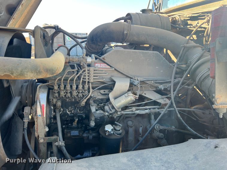 image for item DS2468 1991 BMY M931A2  semi truck