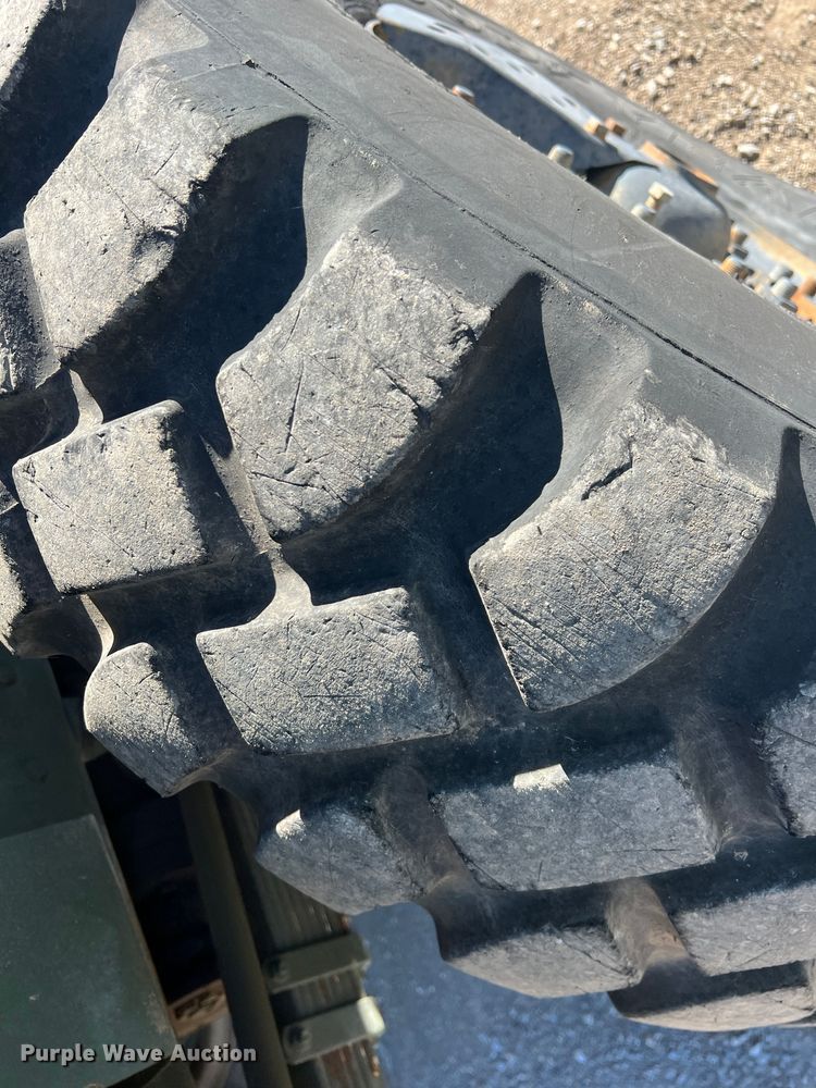 image for item DS2468 1991 BMY M931A2  semi truck