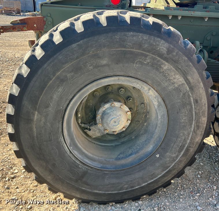 image for item DS2468 1991 BMY M931A2  semi truck