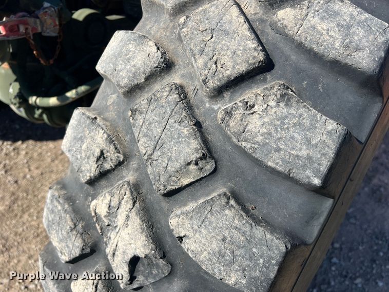 image for item DS2468 1991 BMY M931A2  semi truck