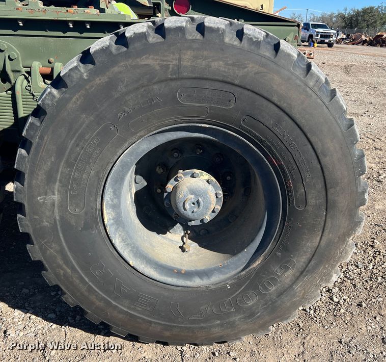 image for item DS2468 1991 BMY M931A2  semi truck