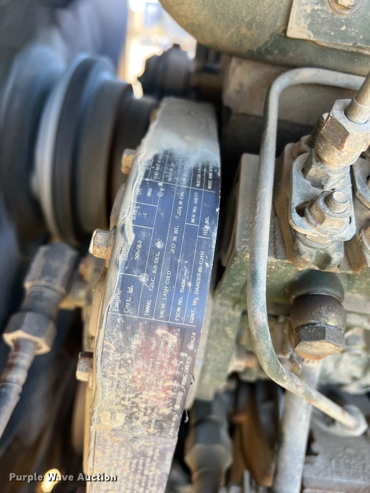 image for item DS2469 1991 BMY  flatbed truck