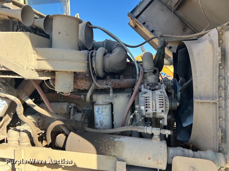 image for item DS2469 1991 BMY  flatbed truck