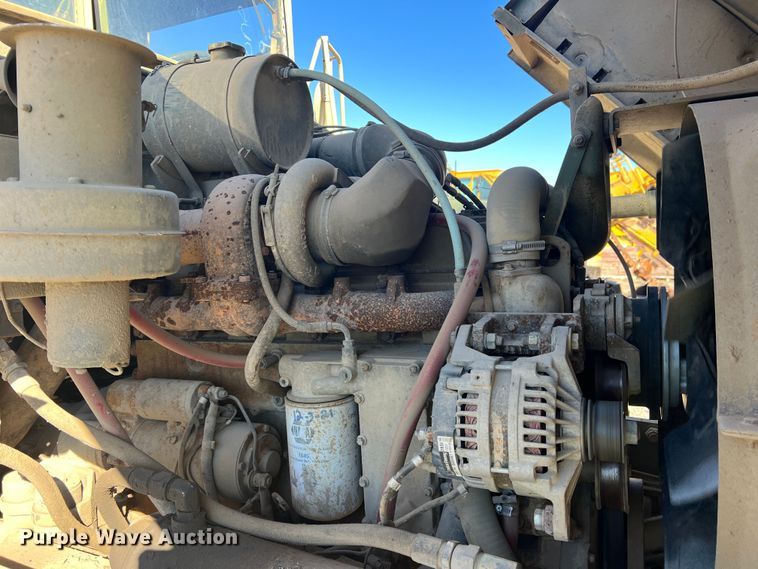 image for item DS2469 1991 BMY  flatbed truck