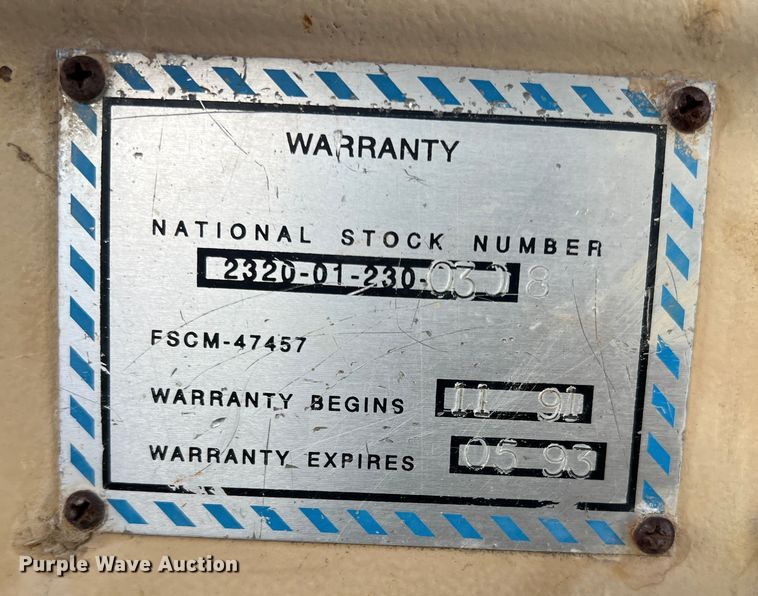 image for item DS2469 1991 BMY  flatbed truck