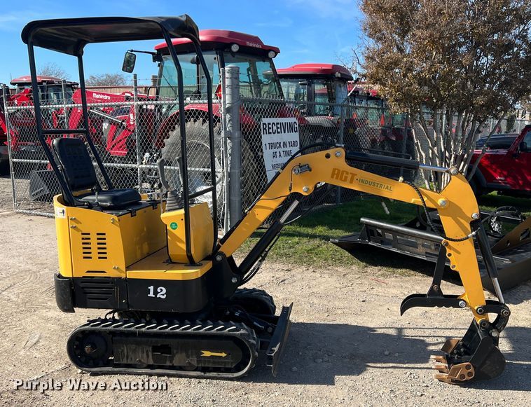 image for item DS2471 2022 Agrotk H12  mini excavator